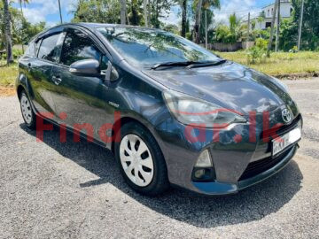 Toyota Aqua FAC-SA-25SE-240021