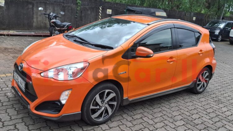 Toyota Aqua FAC-SA-25OC-140119