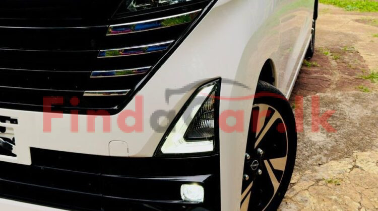 Nissan ROOX FAC-SA-25OC-010053