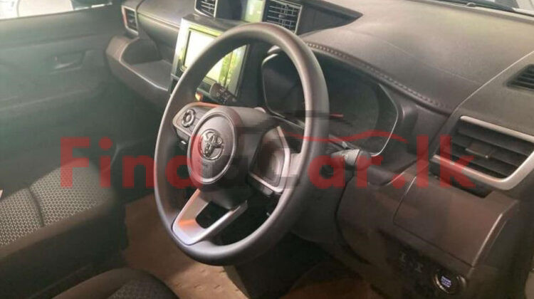 Toyota Roomy FAC-SA-25OC-010057