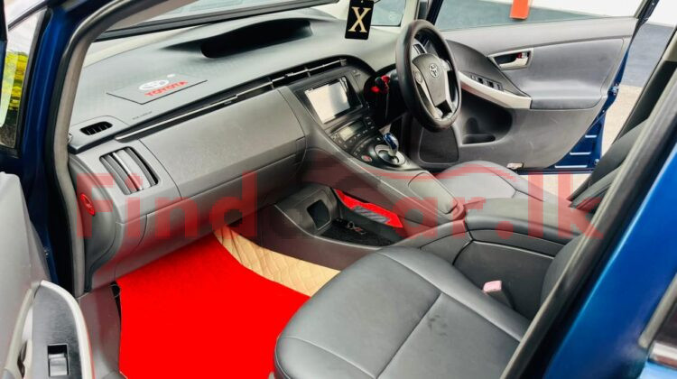 Toyota Prius FAC-SA-25OC-220144