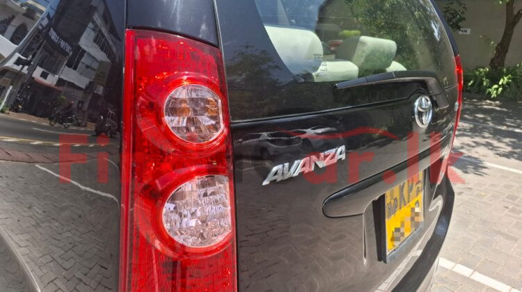 Toyota Avanza FAC-SA-25OC-070078