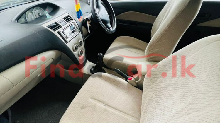 Toyota Yaris FAC-SA-25OC-160127