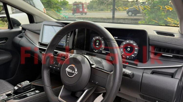 Nissan Aura FAC-SA-25OC-020064