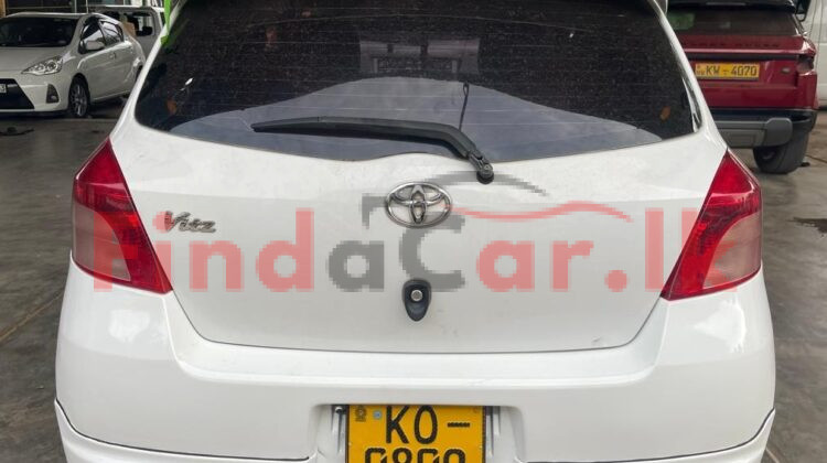 Toyota Vitz FAC-SA-25NO-100204