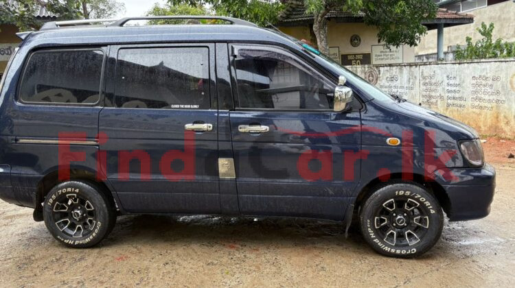 Toyota noha Towance FAC-SA-25DE-240248