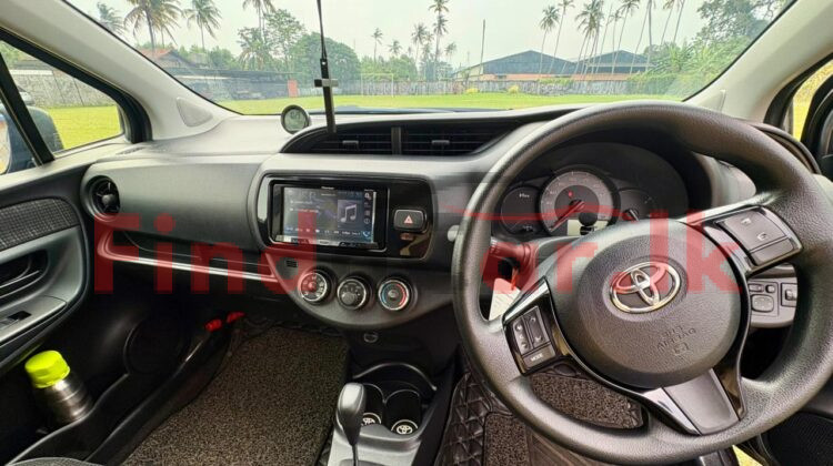 Toyota Vitz FAC-SA-25DE-220246