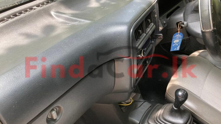 Nissan Wingroad FAC-SA-26JA-060252