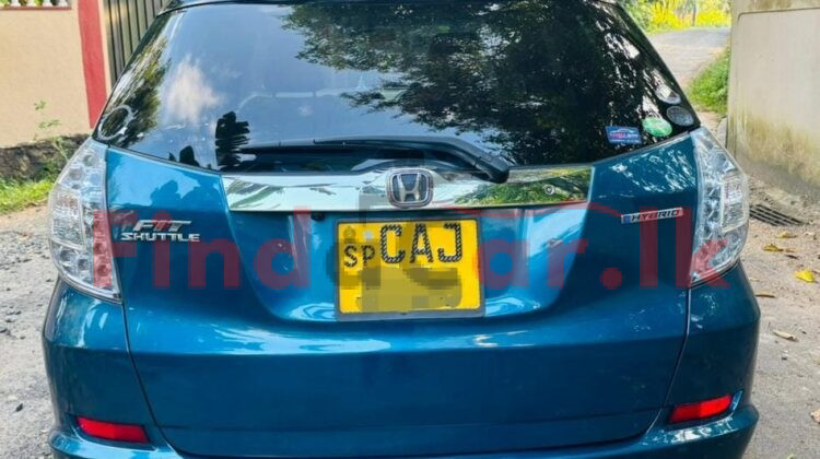 Honda Fit shuttle FAC-SA-26FE-200282