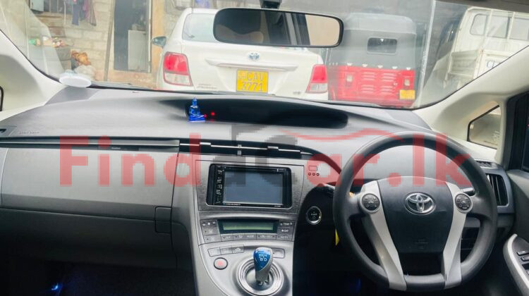 Toyota Prius | FAC-SA-26JN-220315