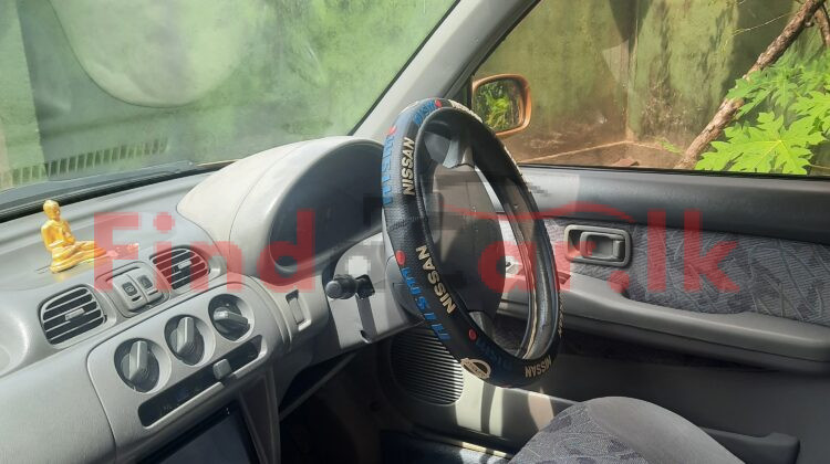 Nissan March HK11