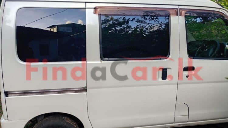Toyota Pixis | FAC-SA-26JL-080335