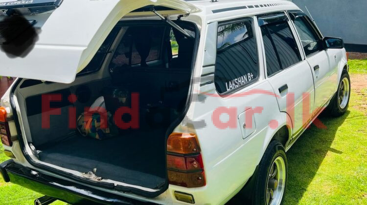 Toyota corolla dx wagon | FAC-SA-26JL-130430