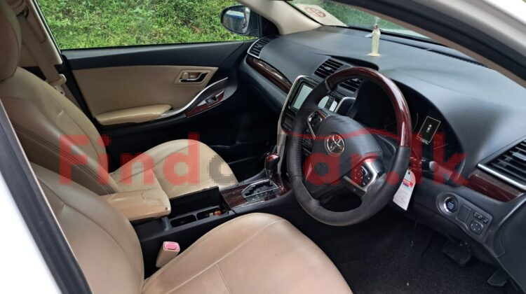 Toyota premio | FAC-SA-26JL-130432