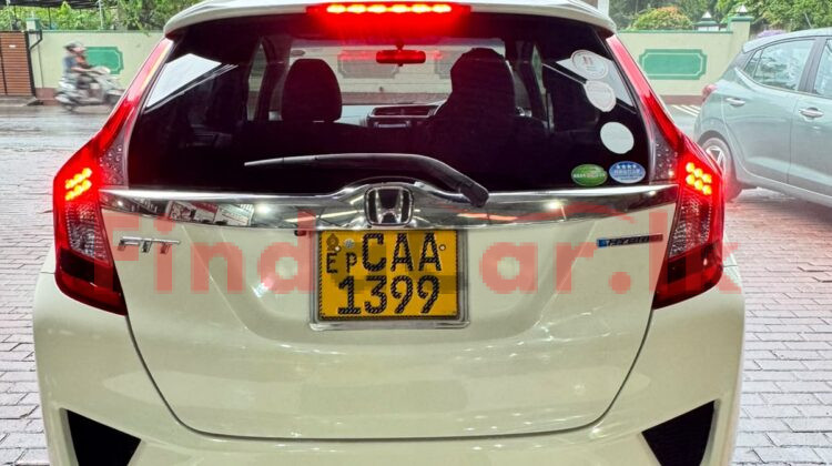 Honda fit | FAC-SA-26JL-160459