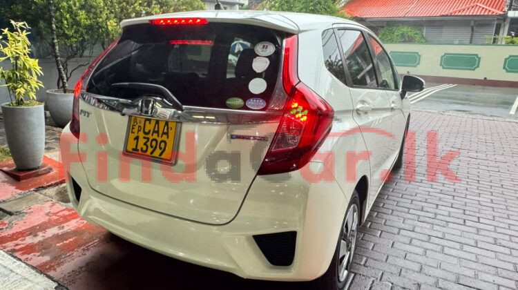 Honda fit | FAC-SA-26JL-160459