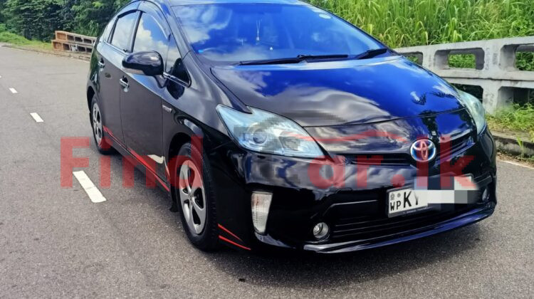 Toyota prius | FAC-SA-26JL-170462