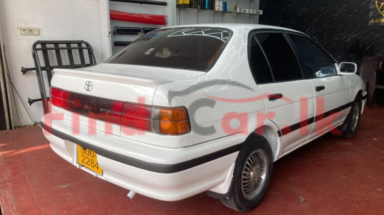 Toyota corsa | FAC-SA-26JL-240455