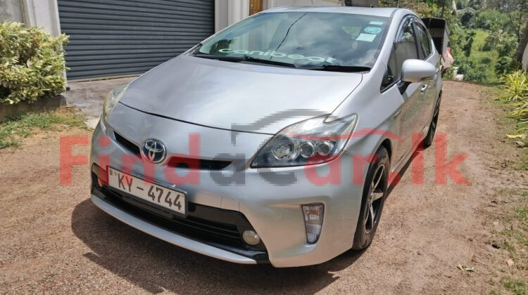 Toyota prius | FAC-SA-26JL-240459