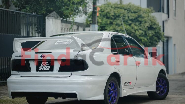 Nissan pulsar FN 15