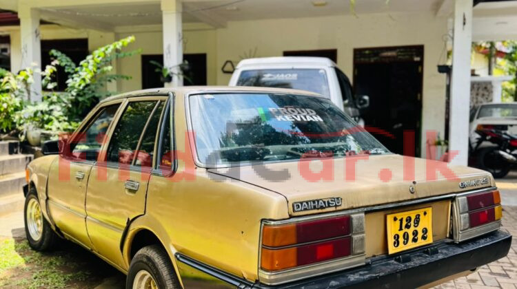 Daihatshu Charmant