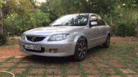Mazda familia